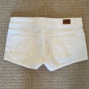 O'Neill low rise white shorts size 5